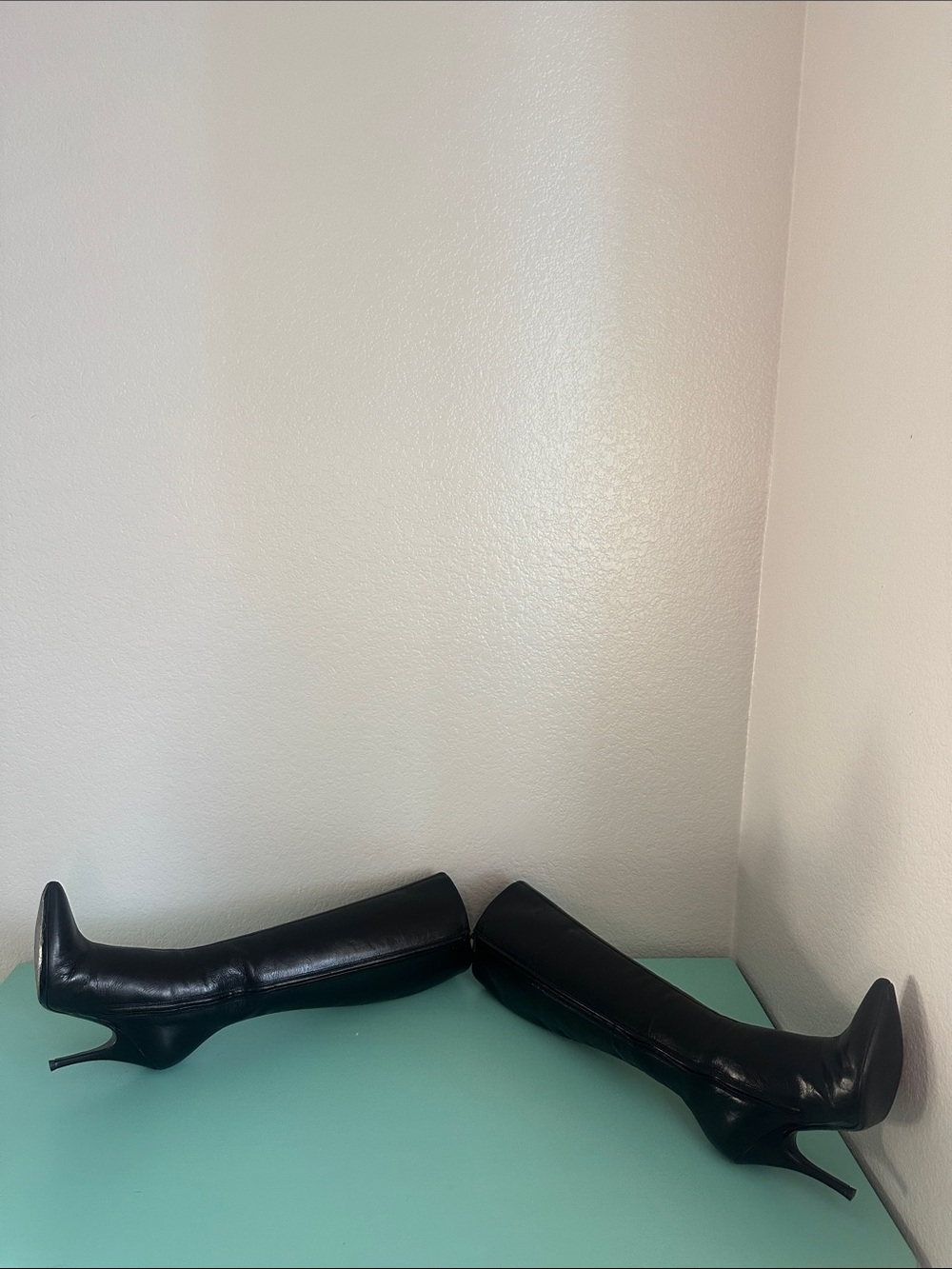Dolce & Gabbana Mafia Chick leather knee high stiletto boots-size 36 1/2-used - Picture 8 of 17